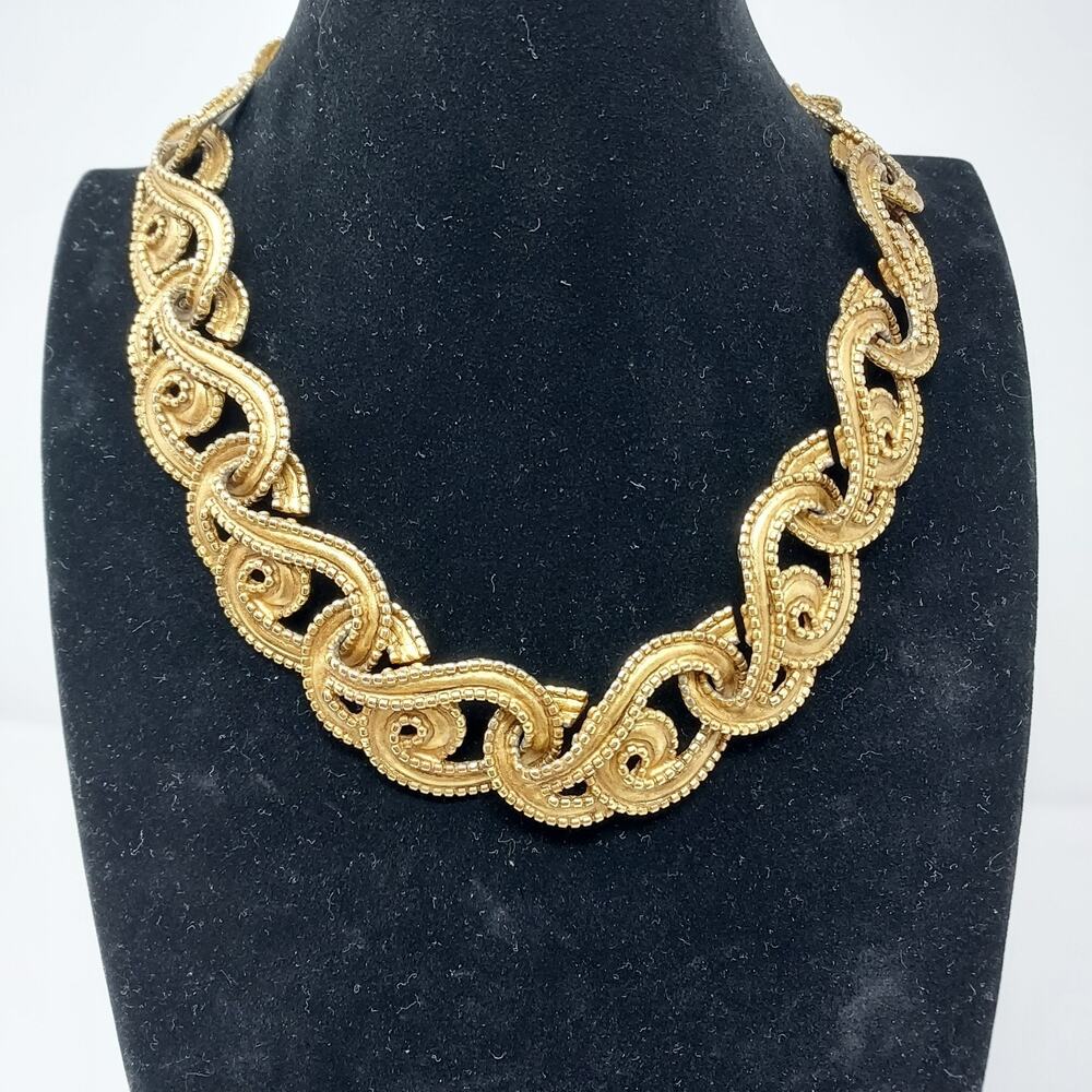 Florentine Links Statement Necklace Textured Gold Tone Ornate 18.5" Y2K Vintage - Picture 7 of 11